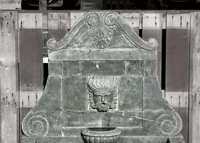 Limestone Lion Wall Fountain (S)