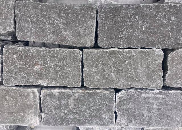 Grey Tumbled Limestone Cobbles