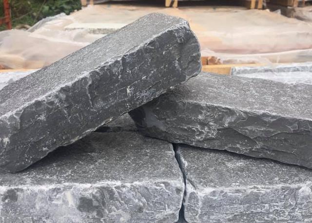 Grey Tumbled Limestone Cobbles