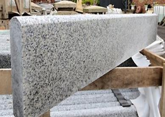 Granite Kerb Bullnose Granite 4cm