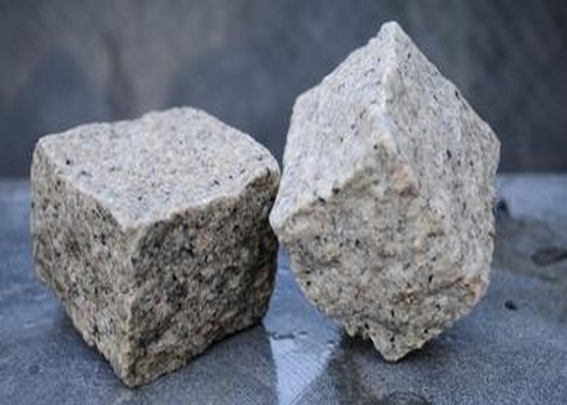 Brown Split Granite Cobbles