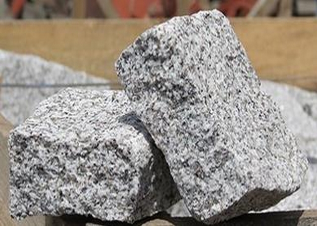 Silver Split Granite Cobbles 100 x 100
